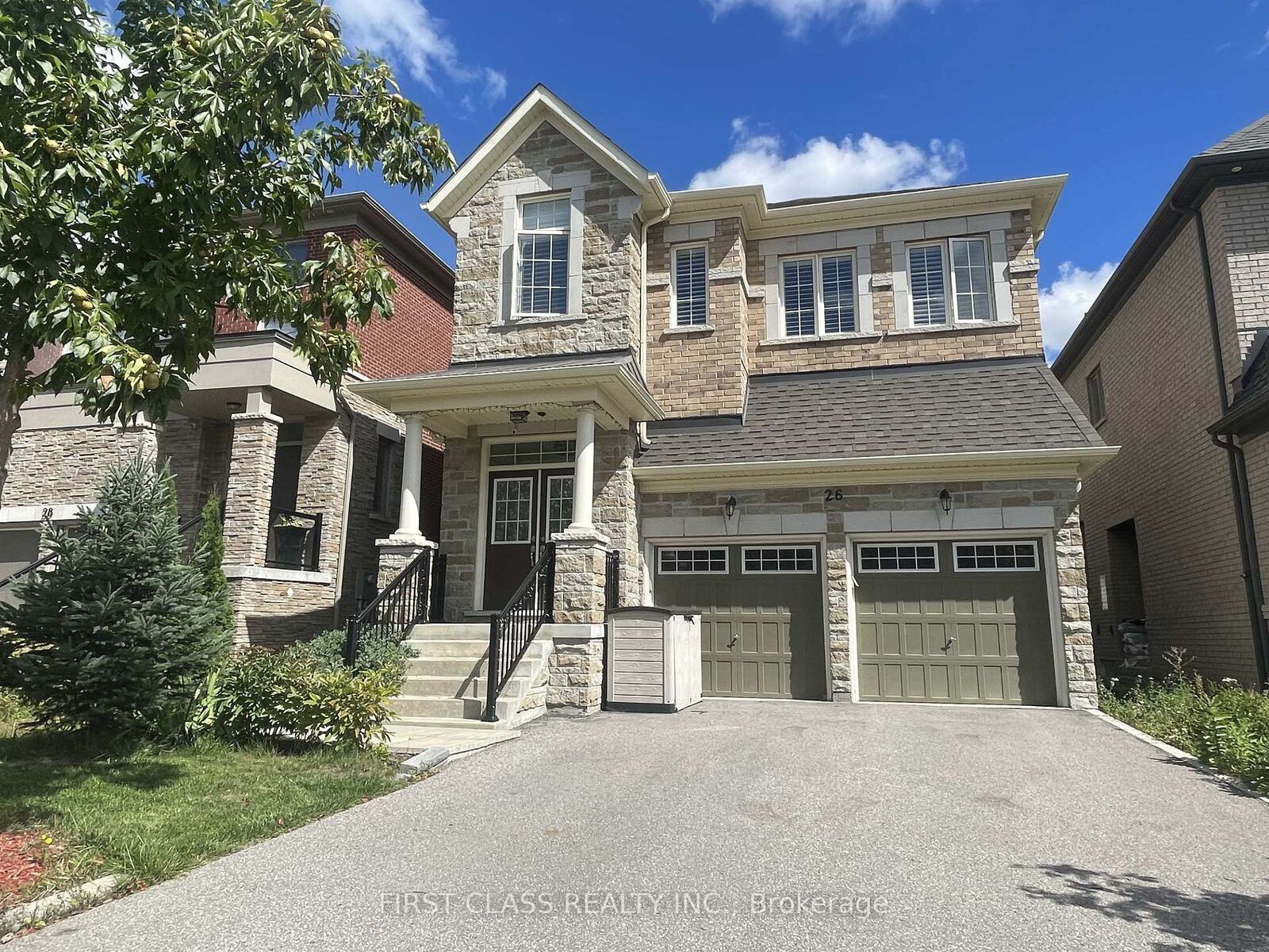 Property Photo:  26 Leary Crescent  ON L4S 0G7 