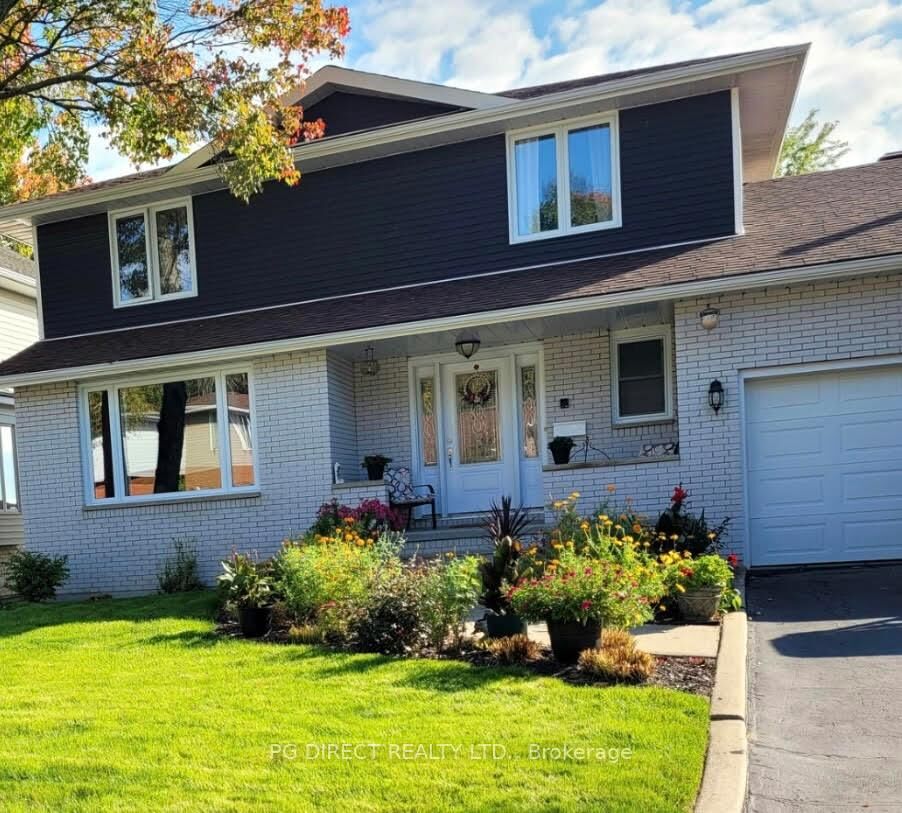 Property Photo:  42 Eglee Avenue  ON P1B 8Z7 