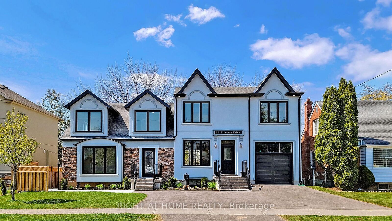 Property Photo:  82 Ellington Drive  ON M1R 3Y1 