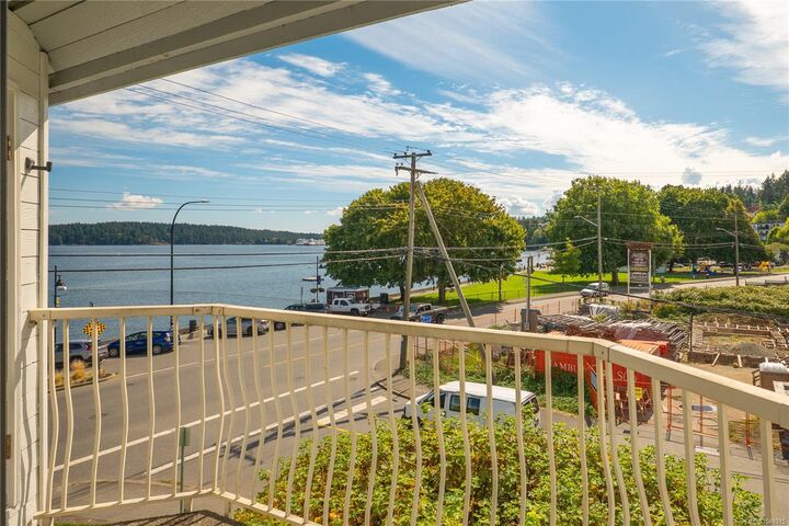 Property Photo:  2815 Departure Bay Rd #308  BC V9S 5P4 