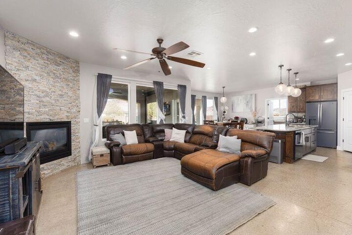 Property Photo: 3293 S Noble Dr UT 84780