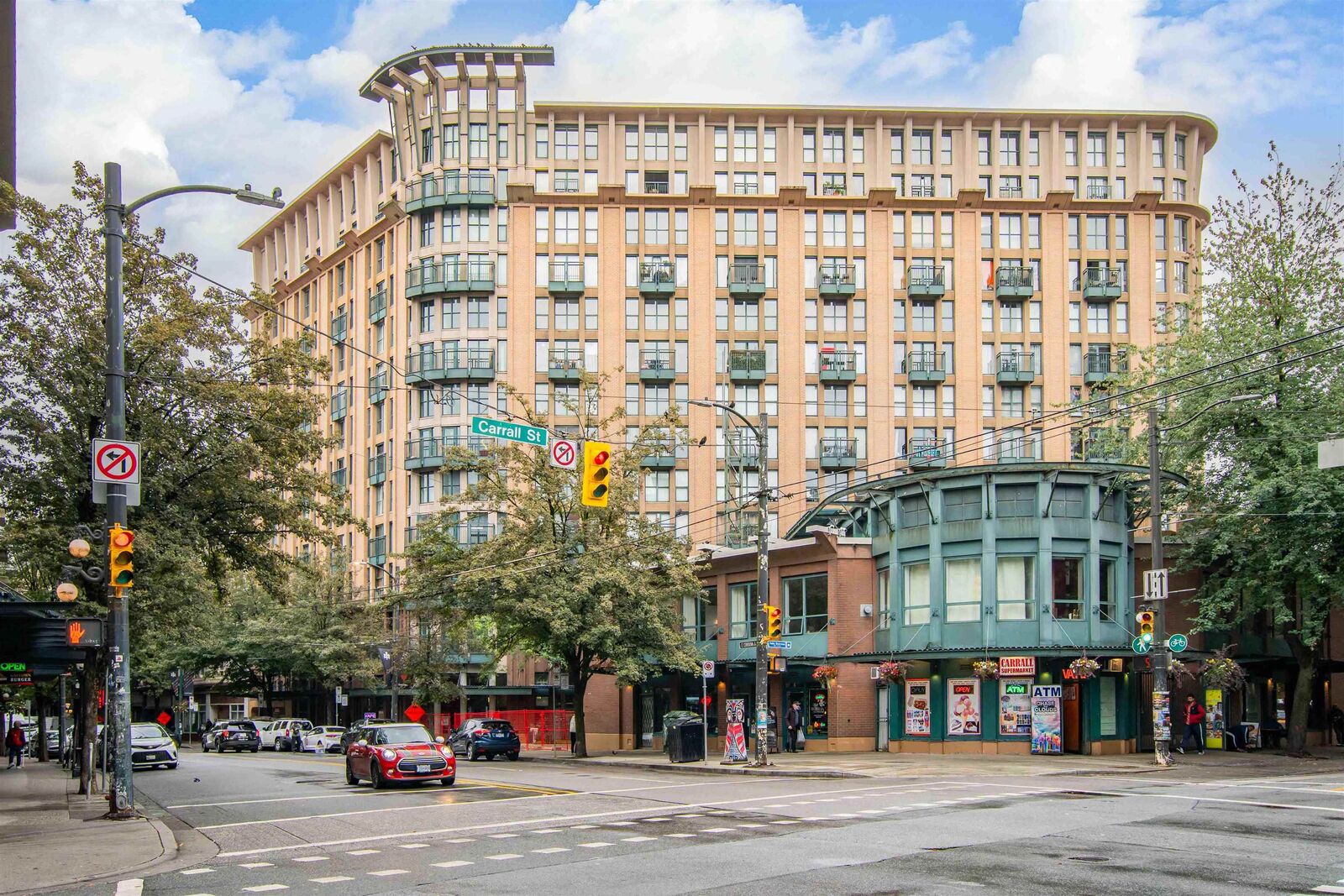 Property Photo: 22 E Cordova Street 708 BC V6A 4G8