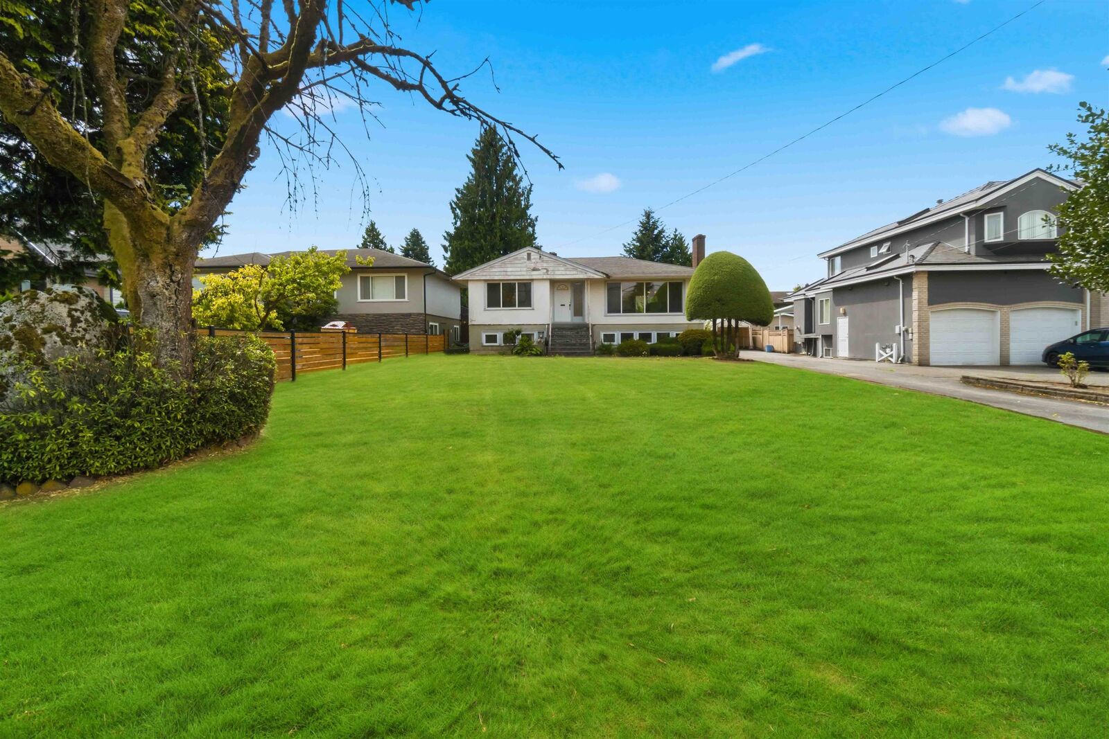 Property Photo:  5428 Hardwick Street  BC V5G 1R1 