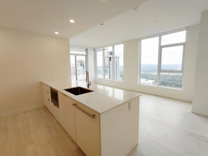 Photo de la propriété:  537 Cottonwood Avenue 3604  BC V3J 0S4 