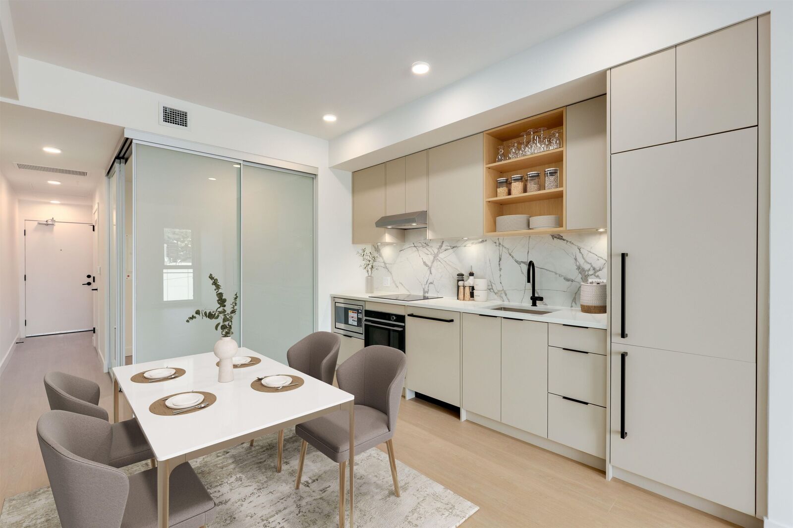 Property Photo:  422 E 3rd Street 663  BC V7L 0K1 