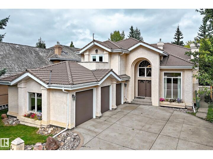 Property Photo:  140 Weaver Dr NW  AB T6M 2J3 