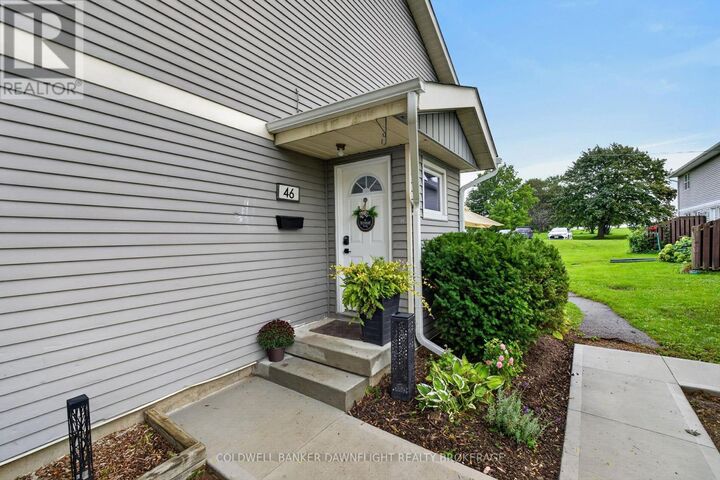 Property Photo: 46 St Charles Place 46 ON N0M 1L0
