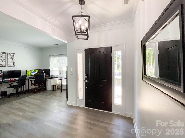 Property Photo:  6019 Grassy Knoll Circle  NC 28104 