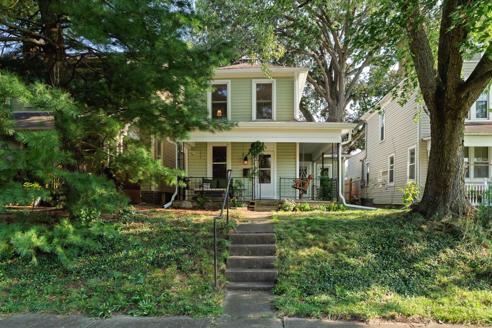 Property Photo: 69 E Dodridge Street OH 43202