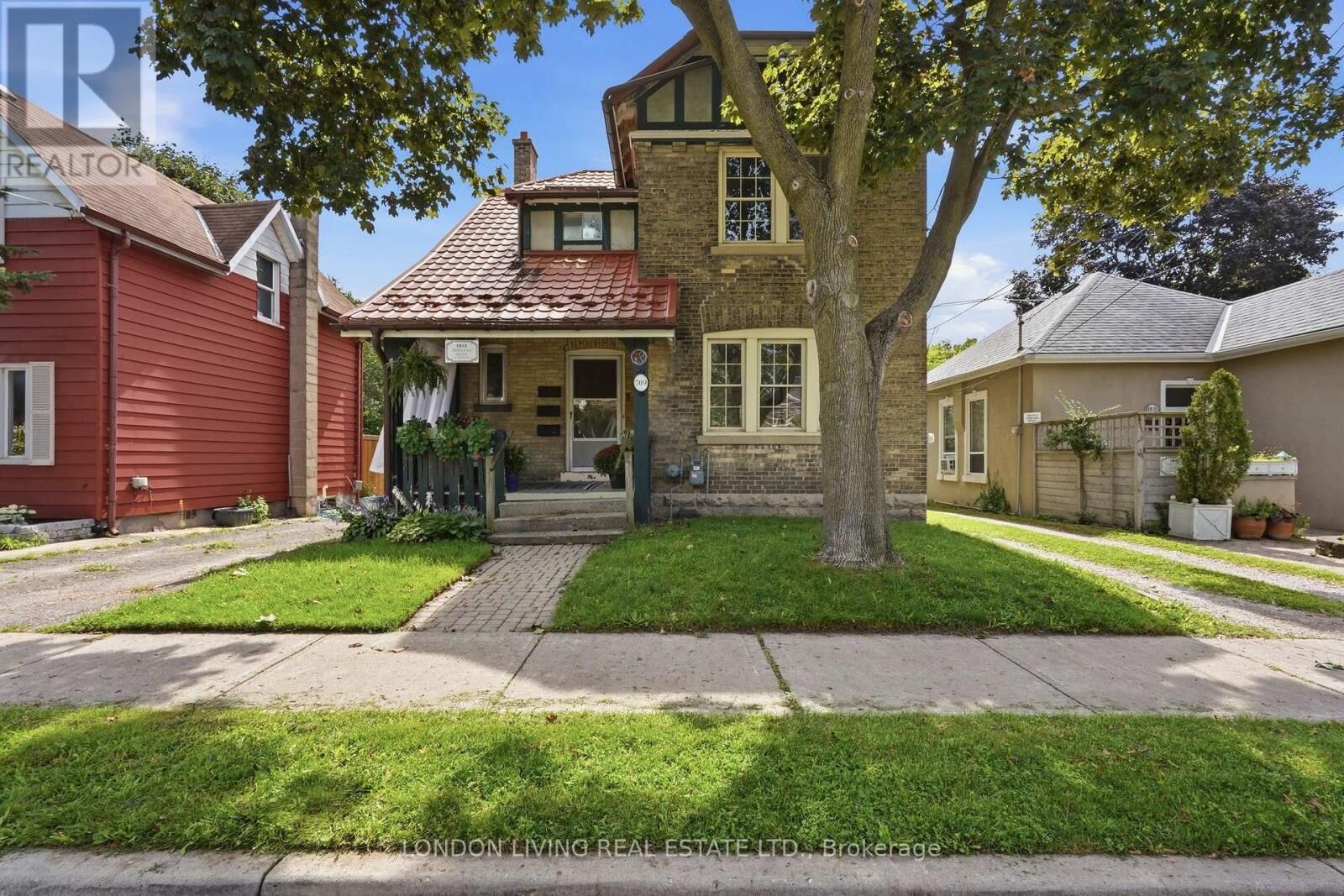 Property Photo:  709 Princess Avenue  ON N5W 3M2 