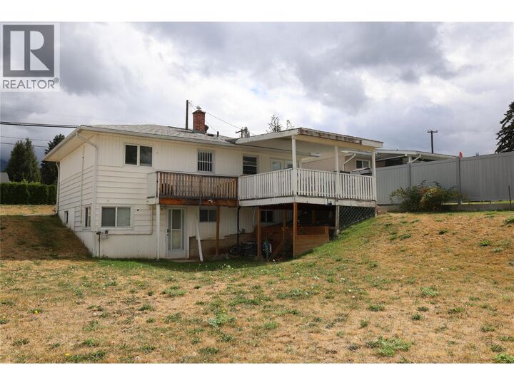 Property Photo:  519 20th Avenue South  BC V0B 1G5 