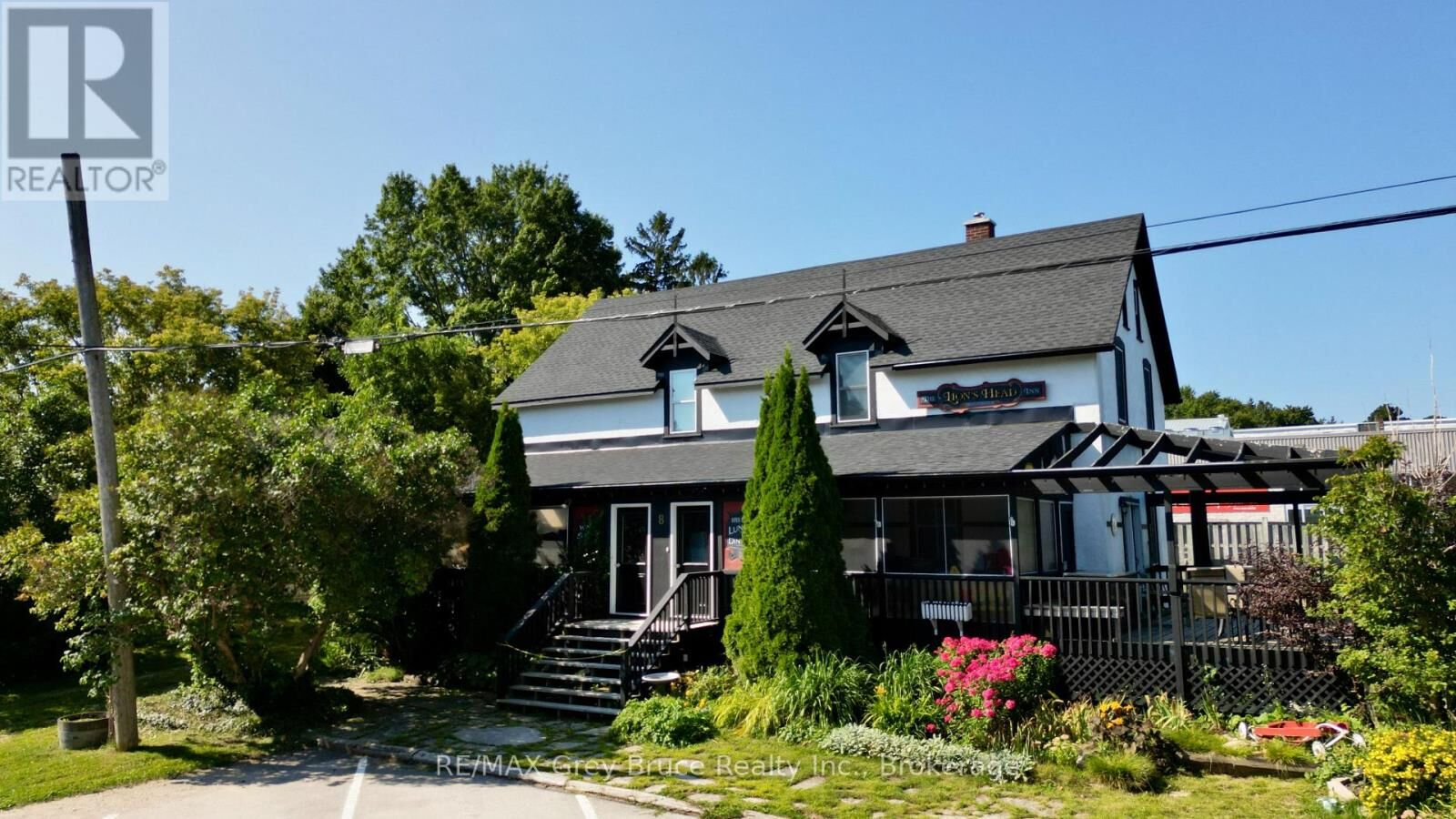 Property Photo:  8 Helen Street  ON N0H 1W0 