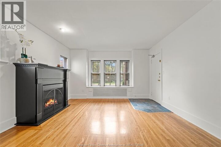Property Photo:  269 Randolph 2  ON N9B 2T2 