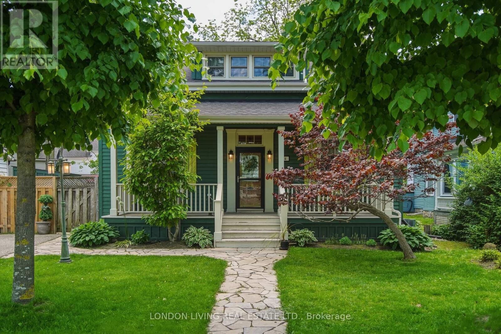 Property Photo:  24 Centre Street  ON N5R 2Z2 