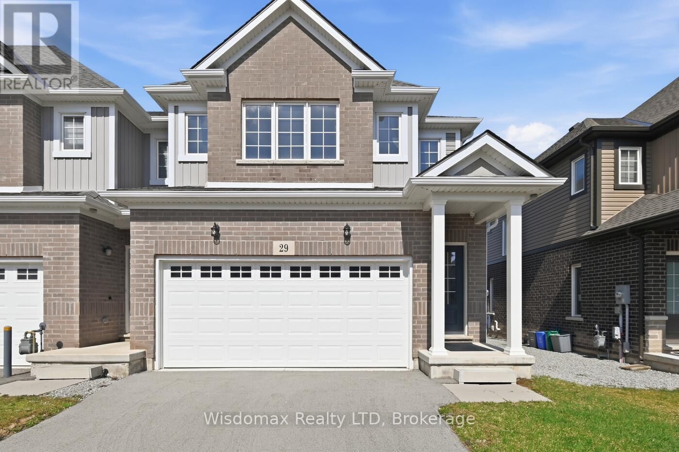 Property Photo:  29 Bur Oak Drive  ON L2V 0V5 