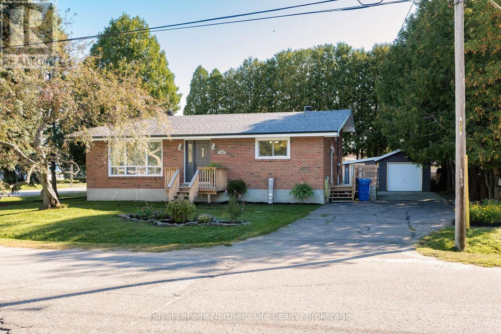 Property Photo:  248 Lee Avenue  ON P1A 2K8 