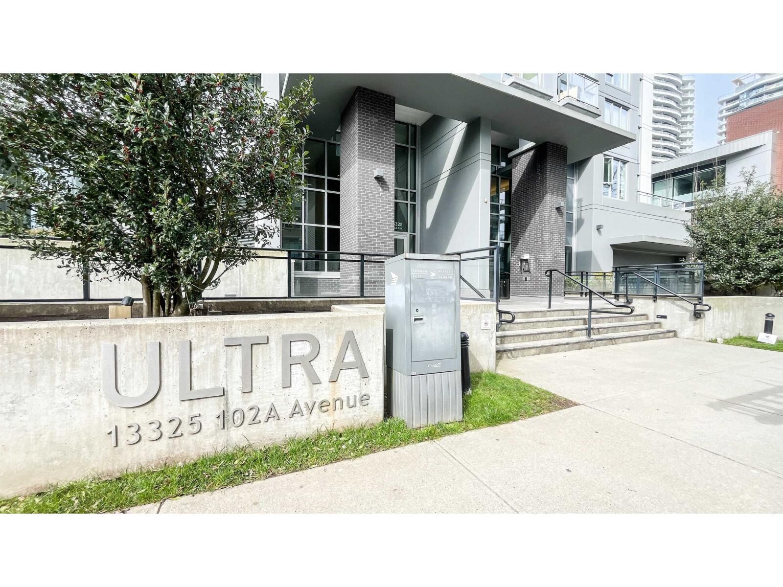Property Photo:  13325 102A Avenue 2903  BC V3T 0J5 