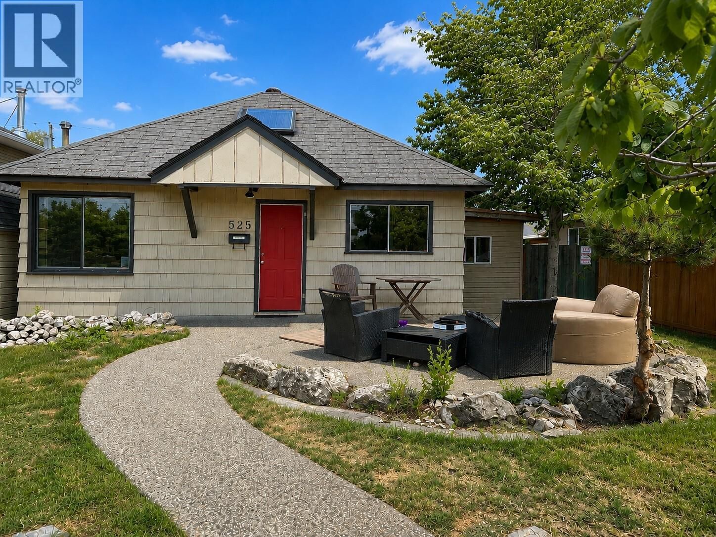 Property Photo:  525 Central Avenue  BC V1Y 7L8 