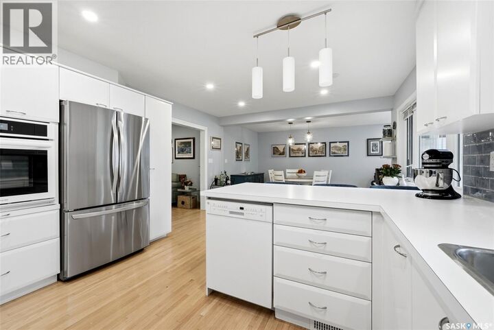 Property Photo:  81 Dolphin Bay  SK S4S 4Z9 