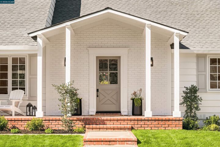 Property Photo: 5736 Likins Ct CA 94553