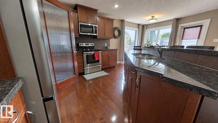 Property Photo:  14504 141 Street NW  AB T6V 1Y2 