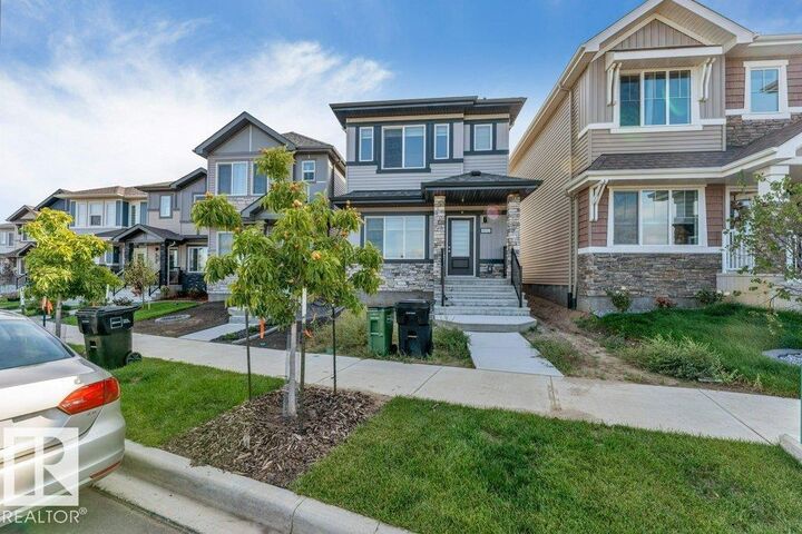Property Photo:  4582 Warbler Loop NW  AB T3N 1R5 