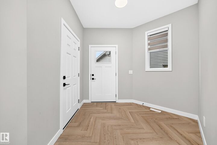 Property Photo:  8523 Mayday Run SW  AB T6X 3E9 
