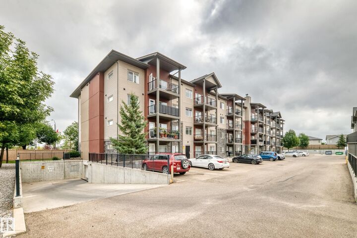 Property Photo: 9523 160 Avenue NW 302 AB T5Z 0M4