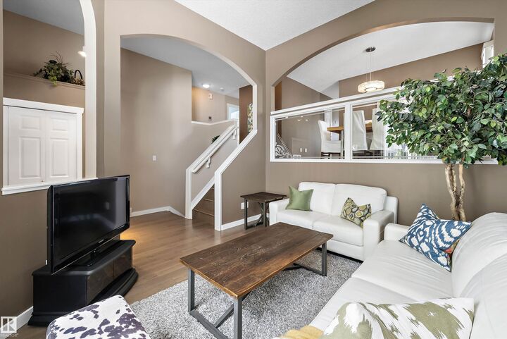 Property Photo:  17226 113A Street NW  AB T5X 5Y4 
