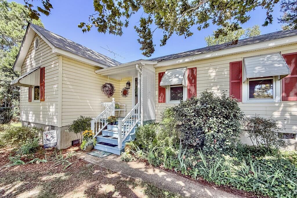 Property Photo:  13251 Nandua Rd  VA 23420 
