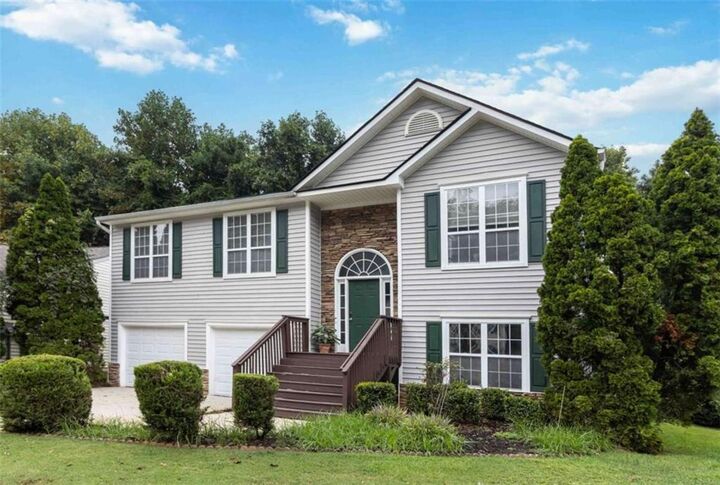 Property Photo:  1970 Ridgestone Run  GA 30008 