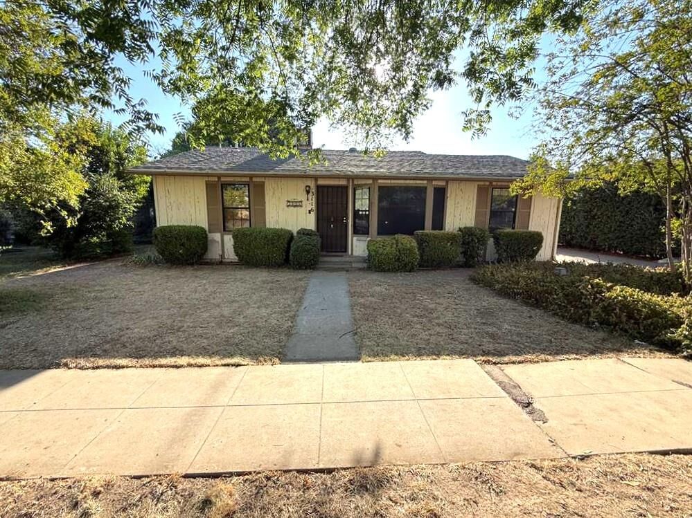 Property Photo:  3116 N Arthur Avenue  CA 93705 