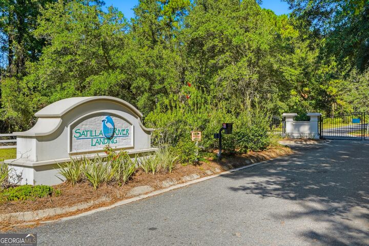 Property Photo: 111 Canoe Run GA 31569