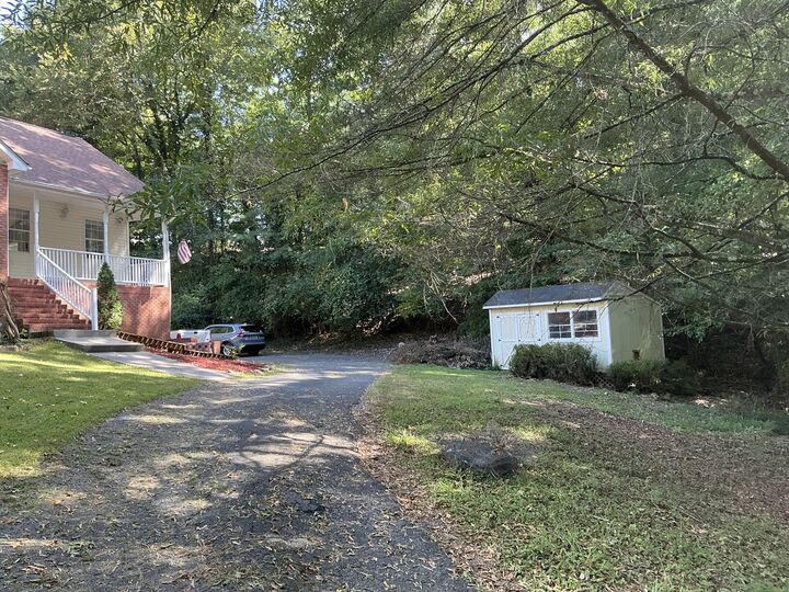 Property Photo:  101 S Azalea Drive  GA 30728 