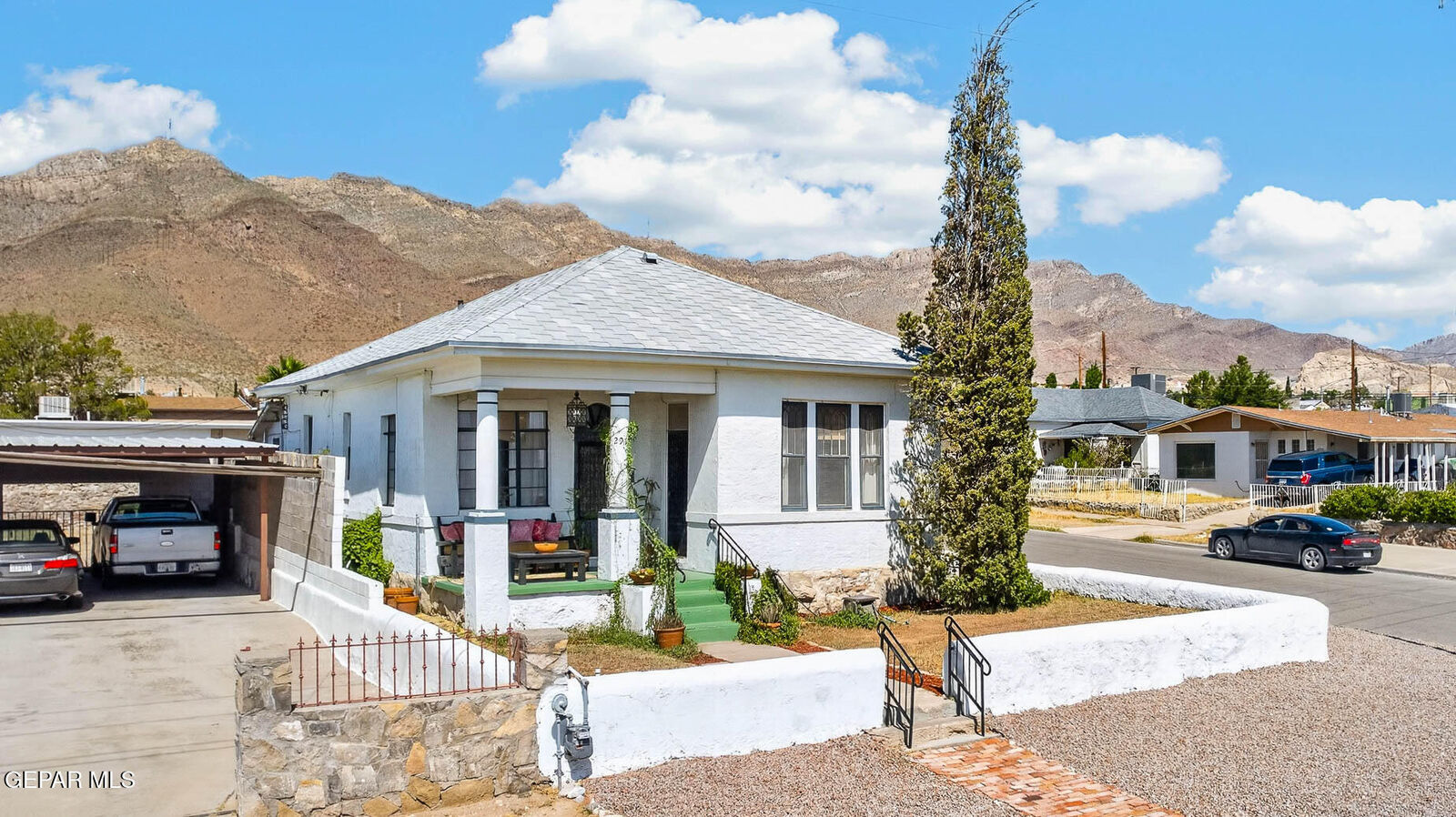 Property Photo:  2919 N Raynor Street  TX 79930 