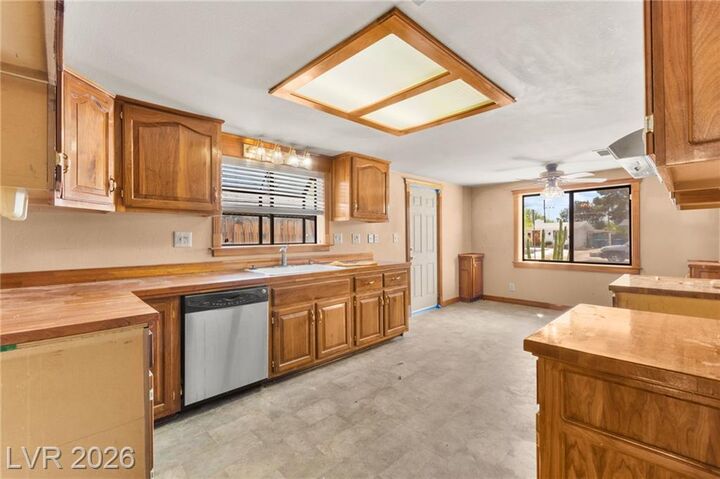 Property Photo:  5722 Evergreen Avenue  NV 89107 