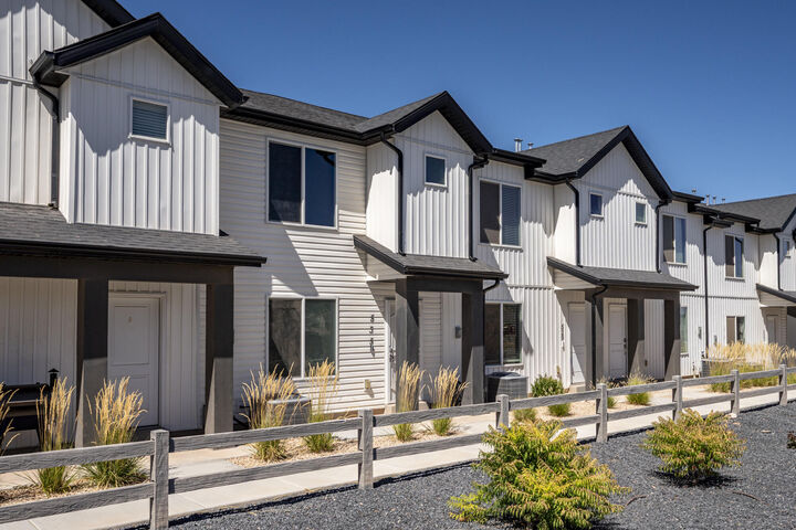 Property Photo: 535 S May Dr UT 84720