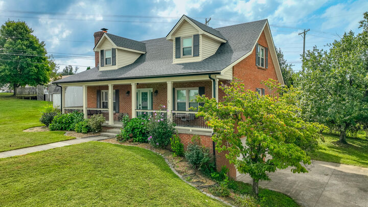 Property Photo:  200 Samuel Ross Court  KY 40475 