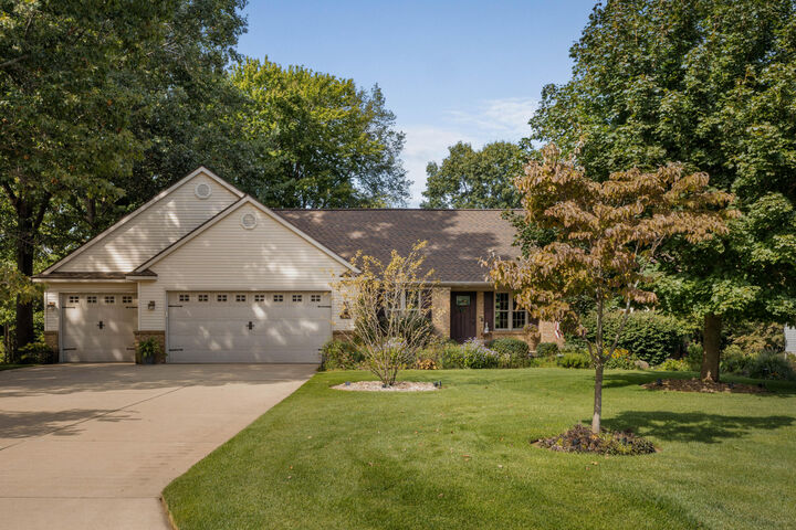 Property Photo: 15387 Sundew Street MI 49417