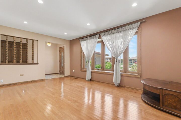 Property Photo:  8507 167th Street  IL 60487 