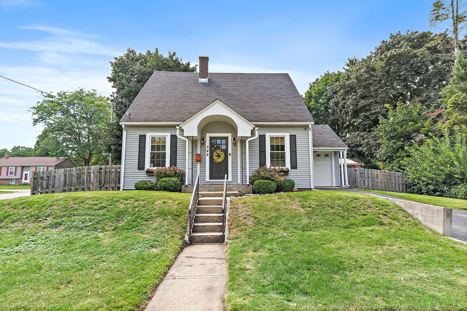 Property Photo:  548 S Ann Street  IL 60152 
