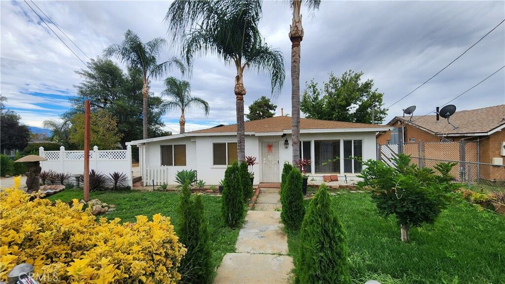 Property Photo: 39063 Vineland Street CA 92223