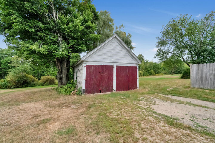 Property Photo: 881 Main Street ME 04087
