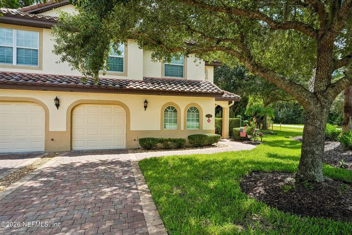 Property Photo: 18 Grand Ravine Drive FL 32086