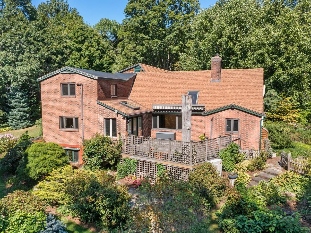 Property Photo:  106 Ledge Road  VT 05401 