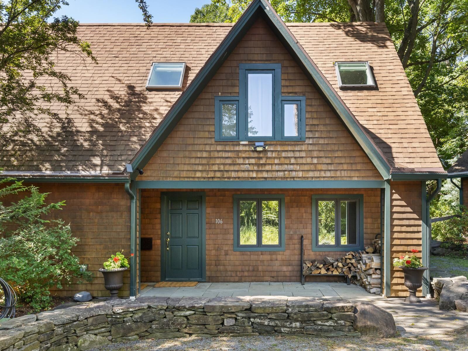 Property Photo:  106 Ledge Road  VT 05401 
