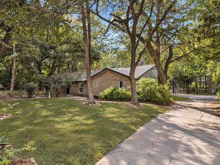 Property Photo:  1018 Randy Road  TX 75104 