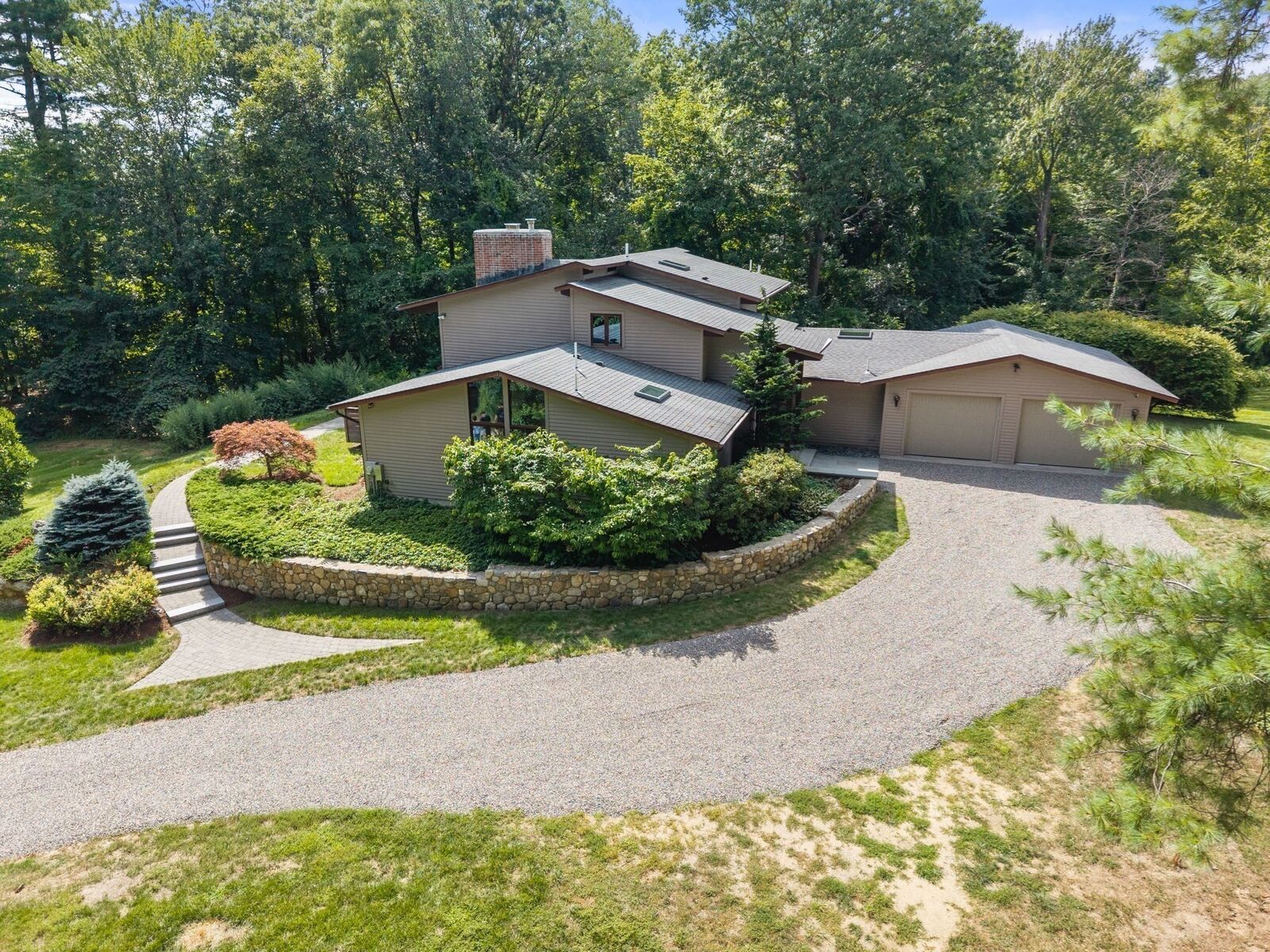 Property Photo:  44 Vine Street  MA 01810 
