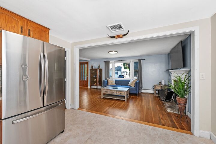 Property Photo:  9 Fosters Ln  MA 01880 