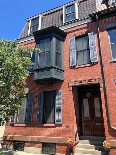 Property Photo:  295 Bunker Hill St 2  MA 02129 